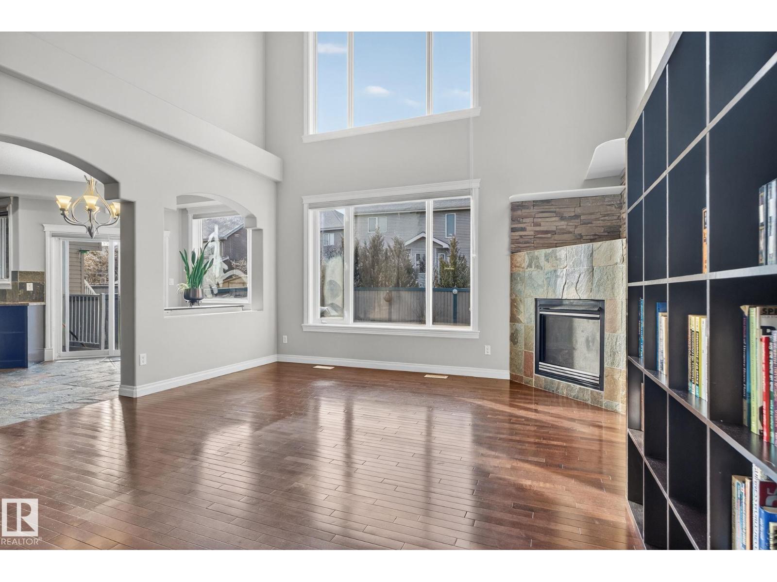 613 Stewart CR SW - 38