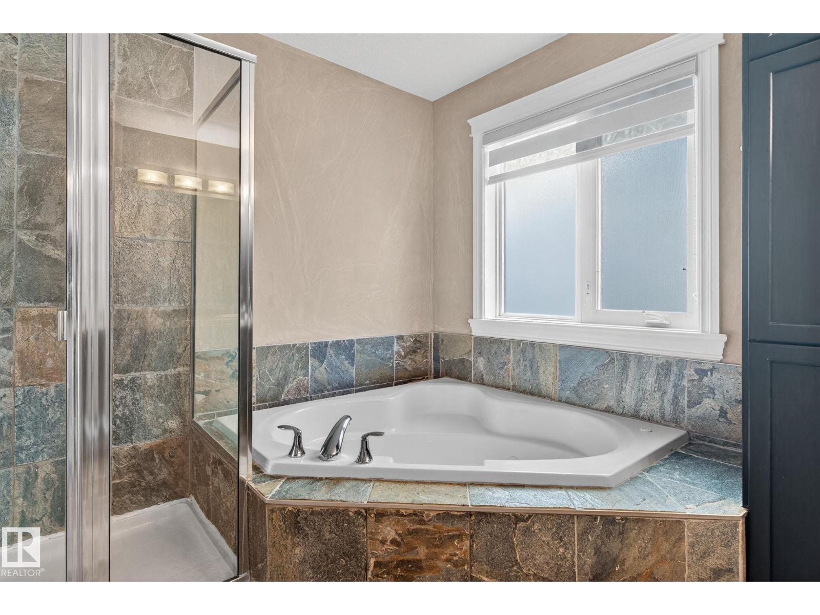 613 Stewart CR SW - 50