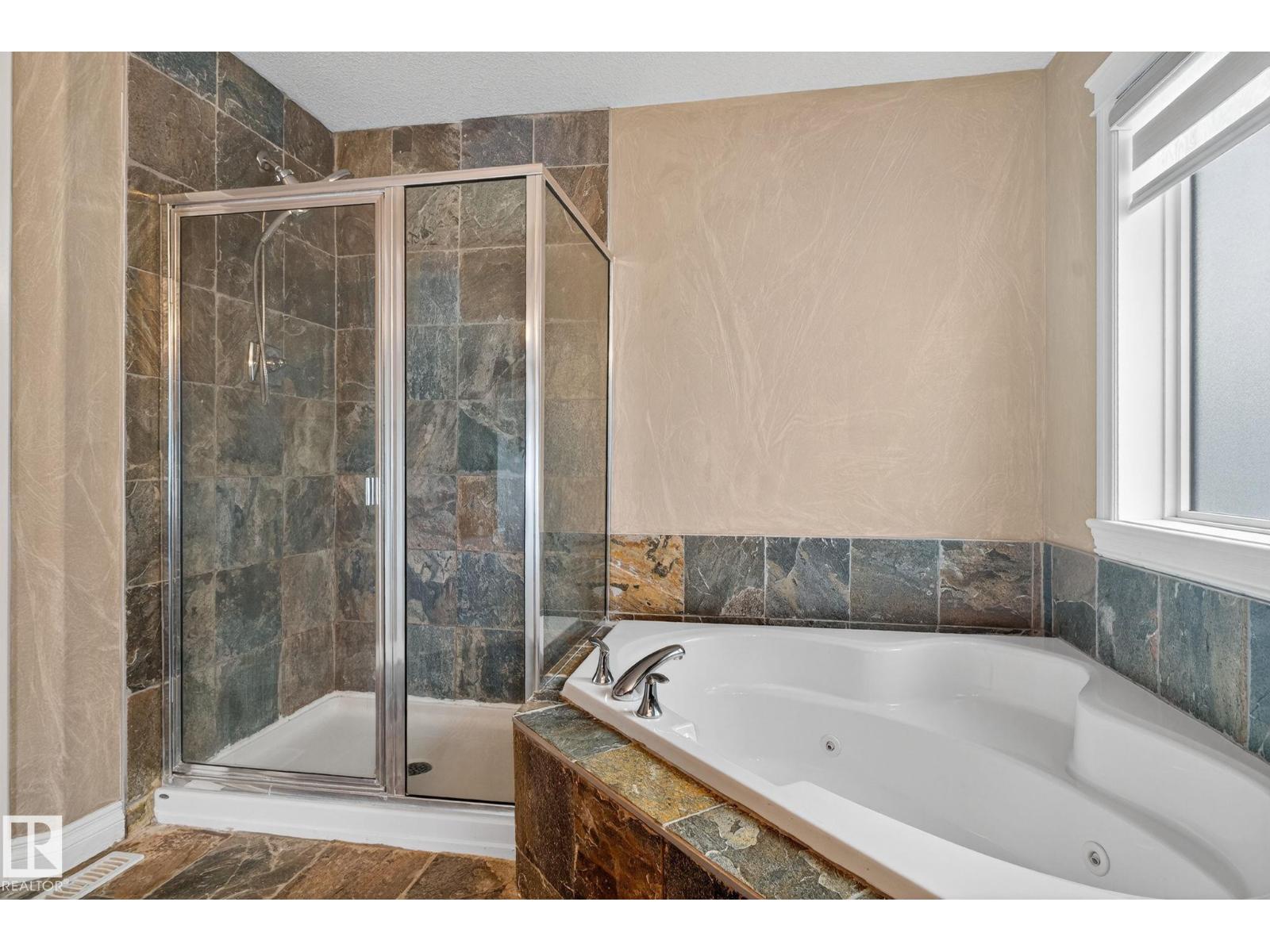 613 Stewart CR SW - 51