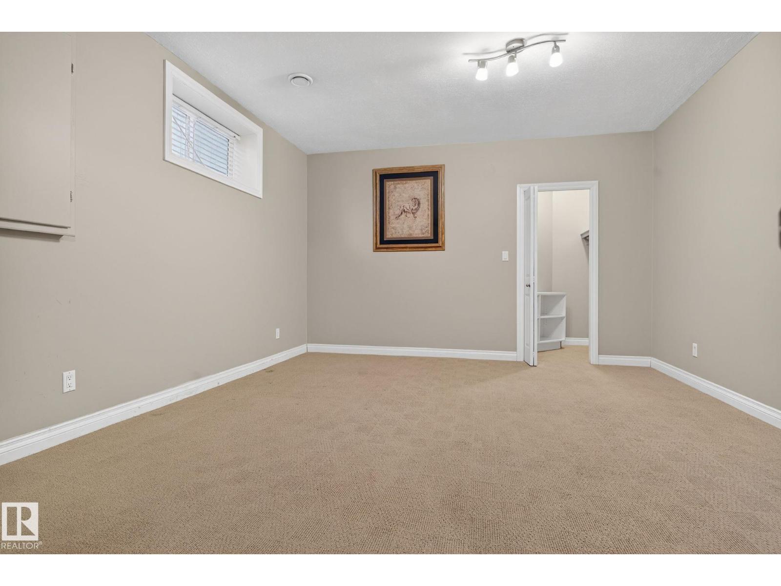 613 Stewart CR SW - 68