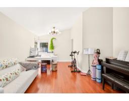 8960 157 Street, Surrey, BC V4N2Y5 Photo 6