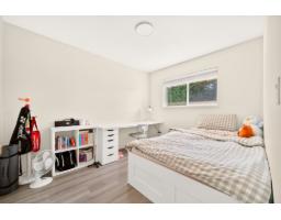8960 157 Street, Surrey, BC V4N2Y5 Photo 24