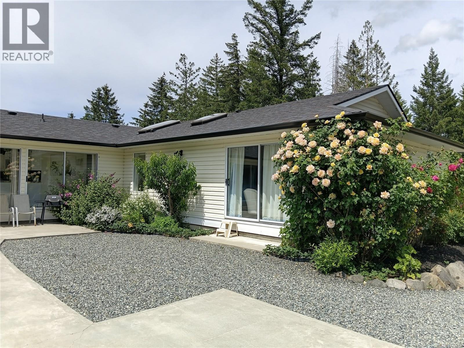 5621 & 5631 Hanks Rd - 53