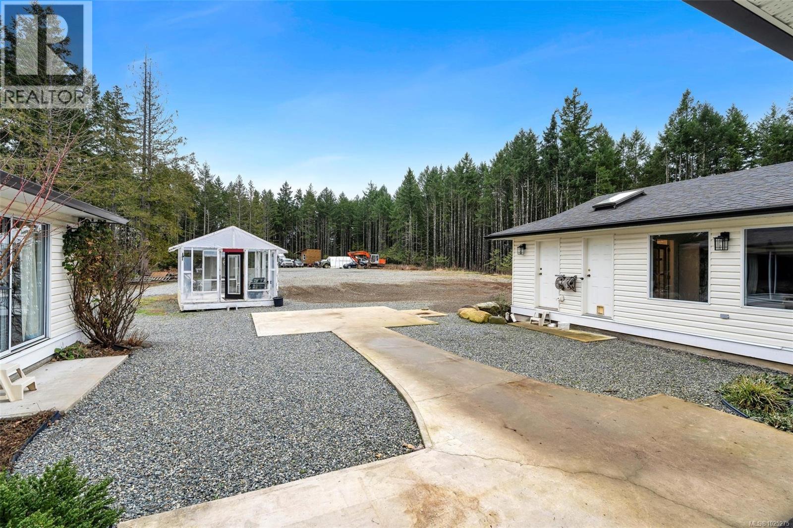 5621 & 5631 Hanks Rd - 54