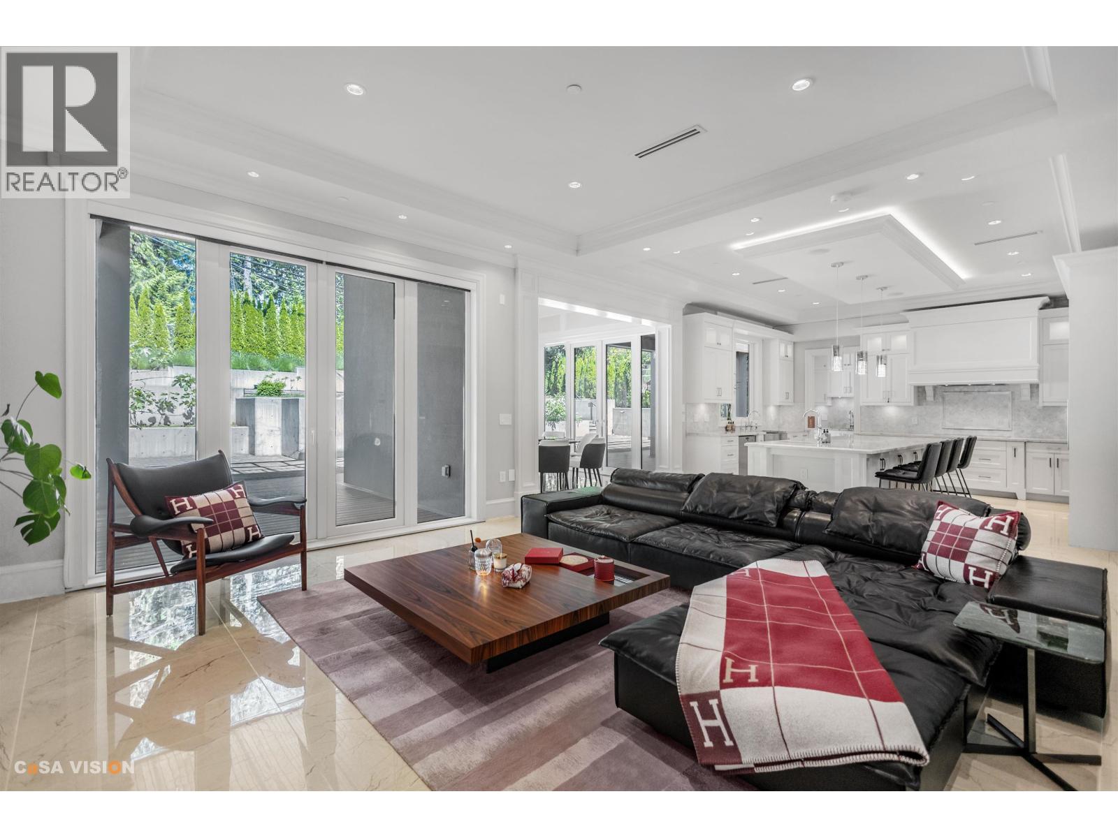 991 CROSS CREEK ROAD, West Vancouver