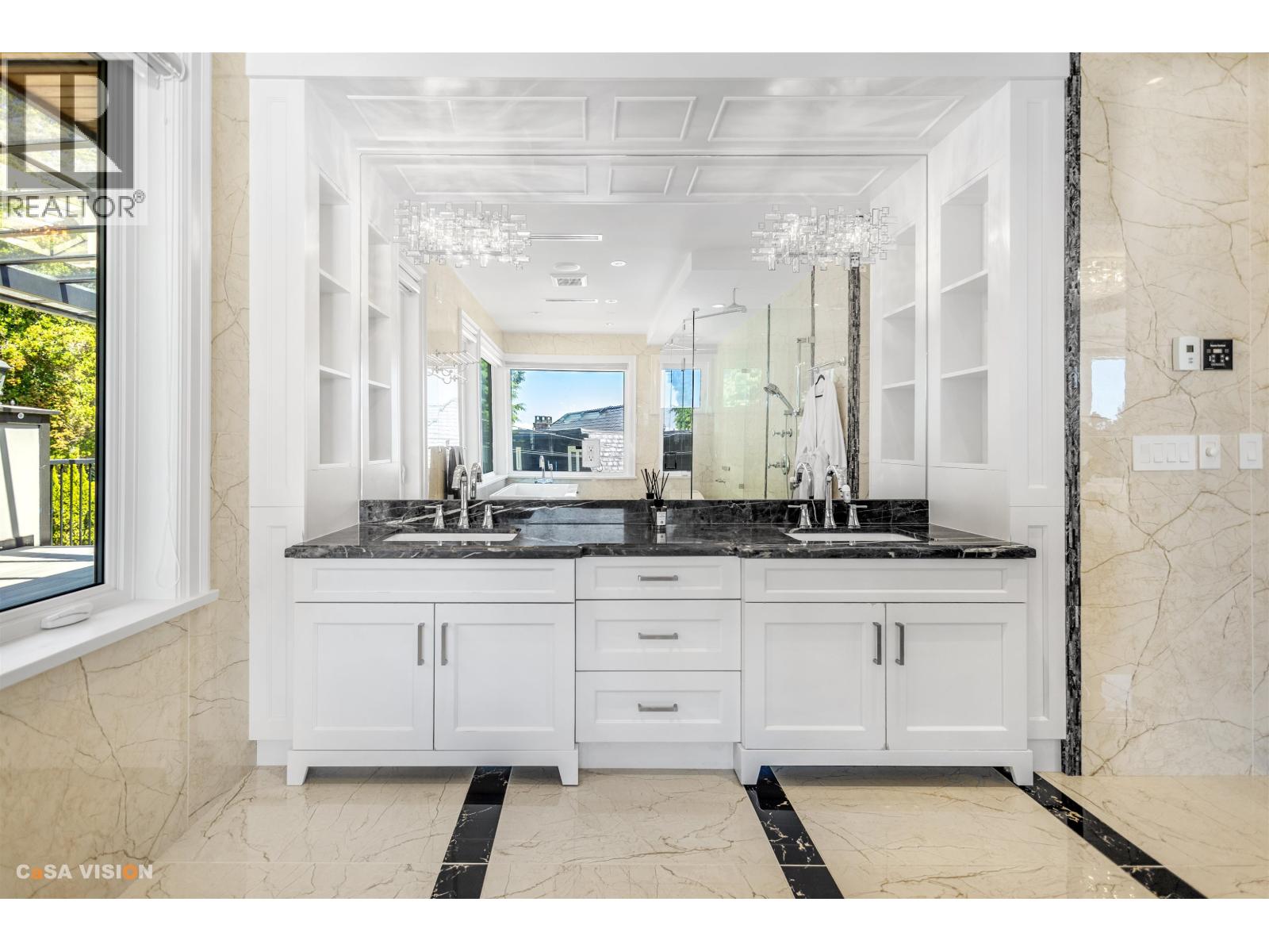 991 CROSS CREEK ROAD, West Vancouver