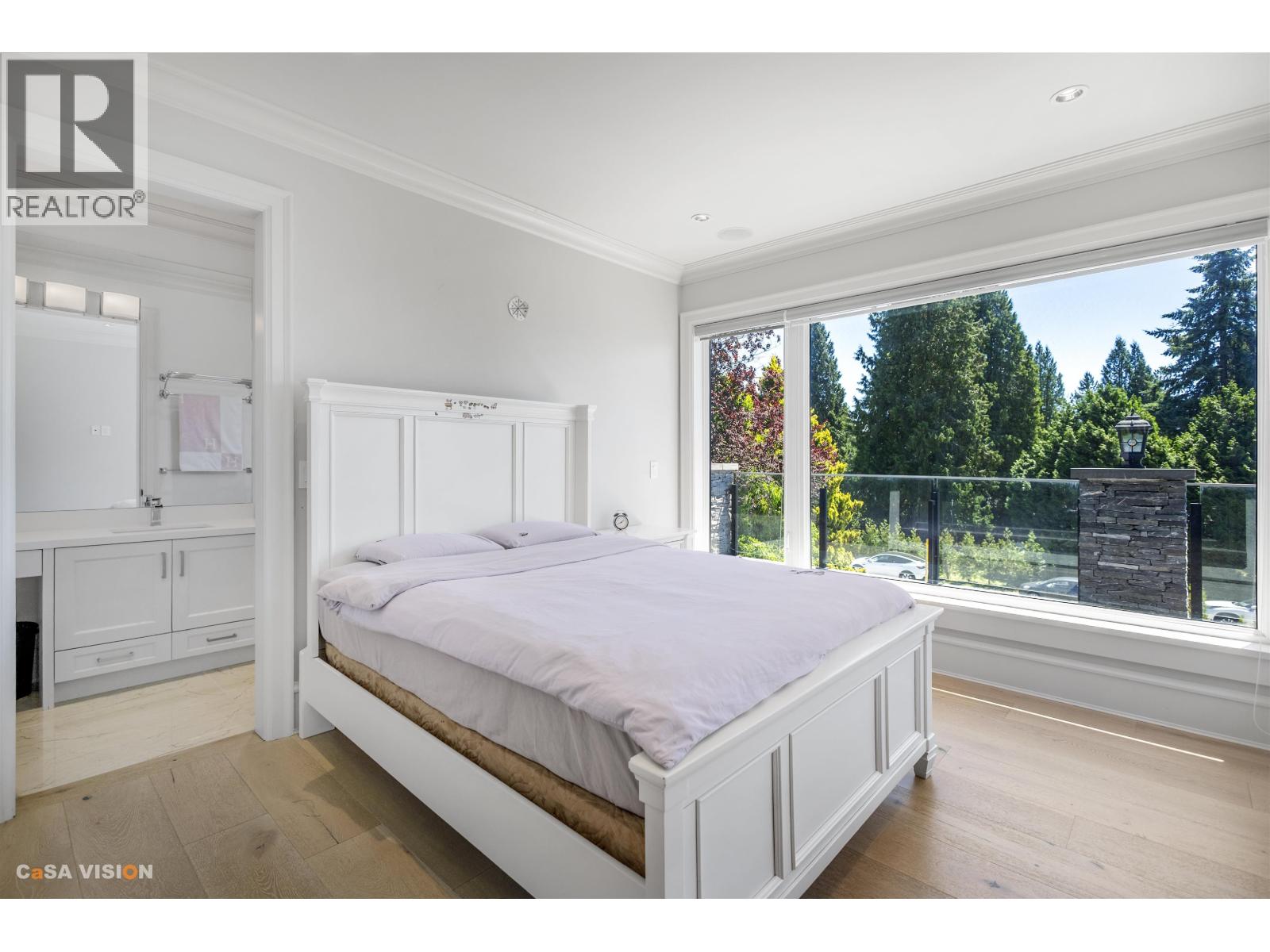 991 CROSS CREEK ROAD, West Vancouver