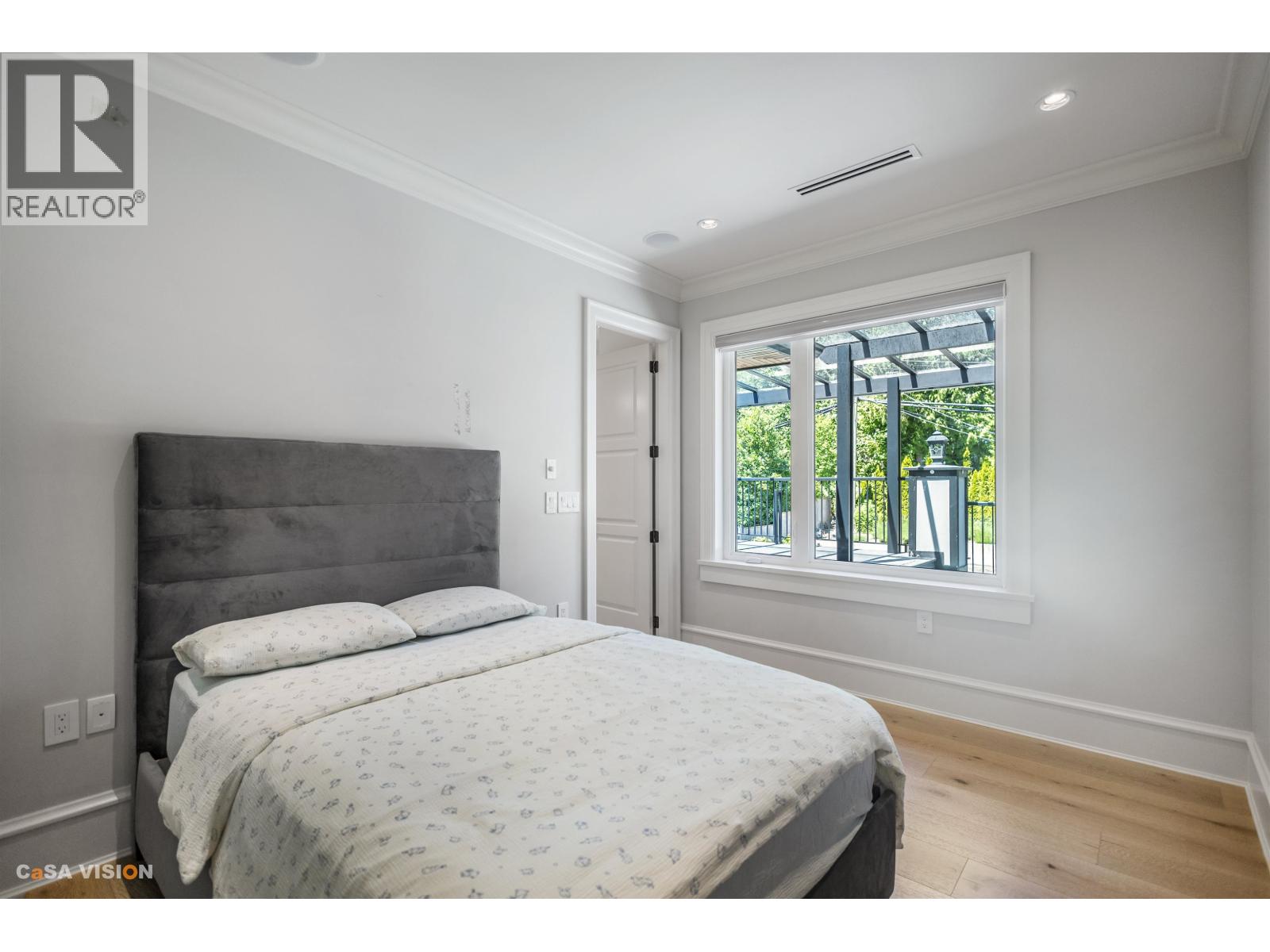 991 CROSS CREEK ROAD, West Vancouver