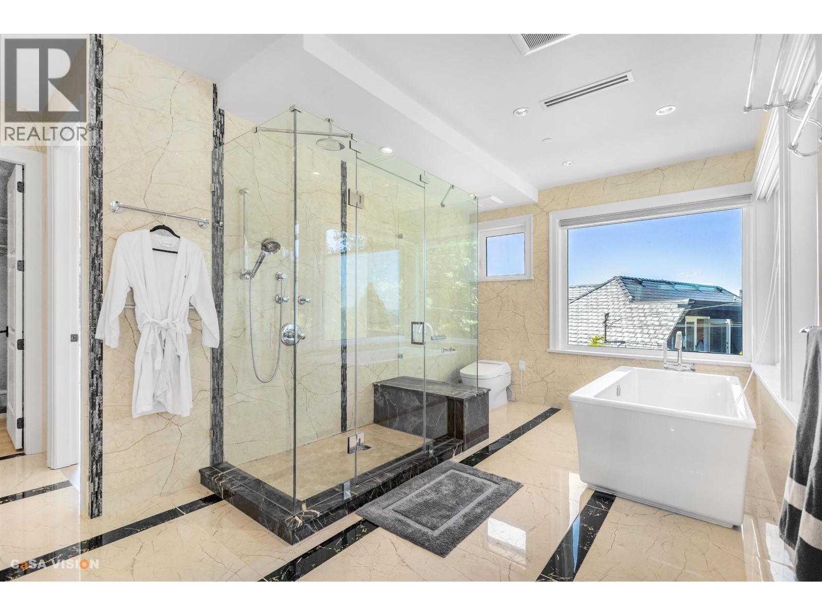991 CROSS CREEK ROAD, West Vancouver