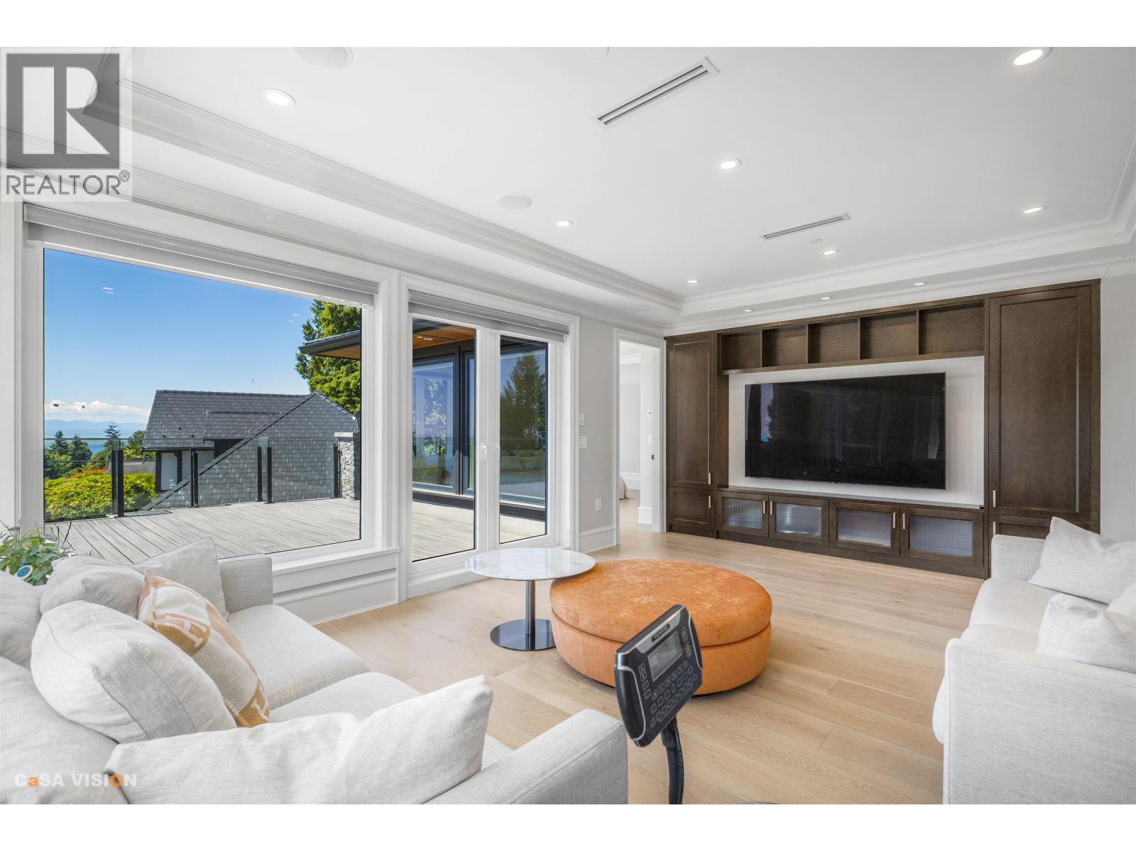 991 CROSS CREEK ROAD, West Vancouver