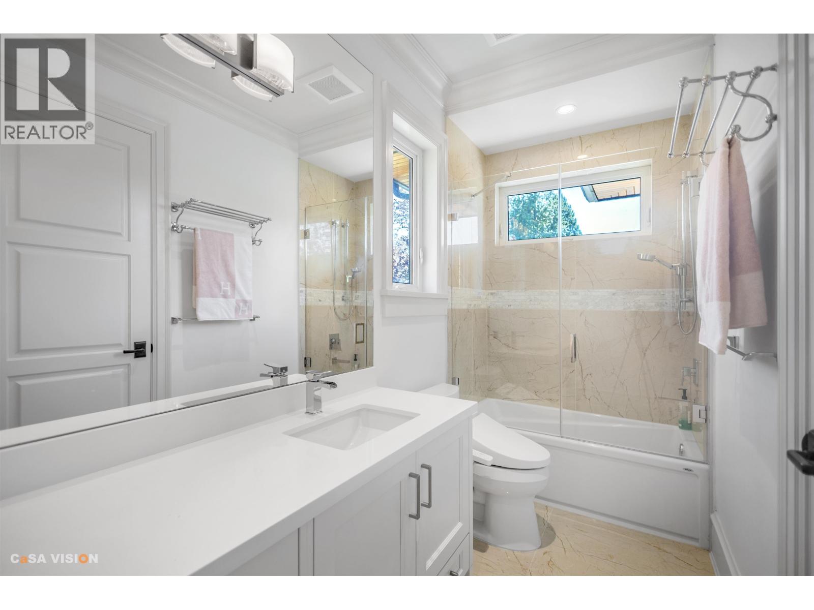 991 CROSS CREEK ROAD, West Vancouver