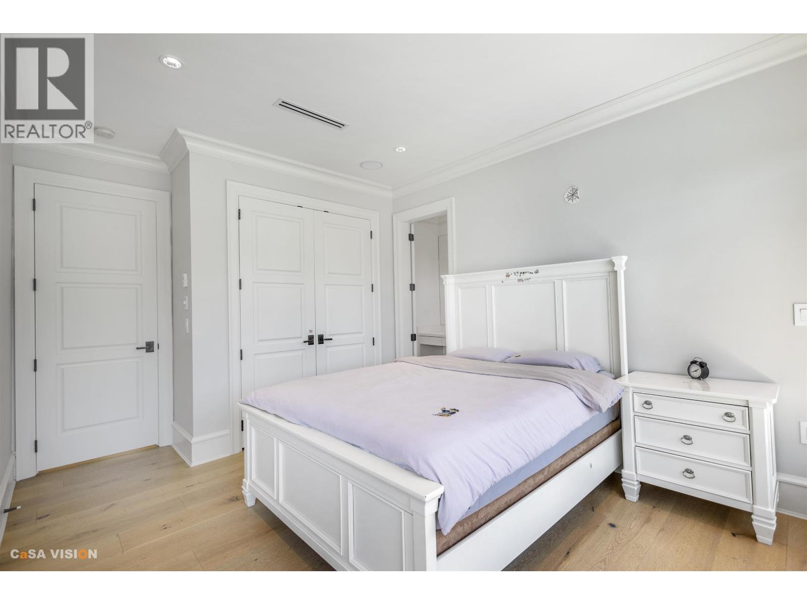 991 CROSS CREEK ROAD, West Vancouver