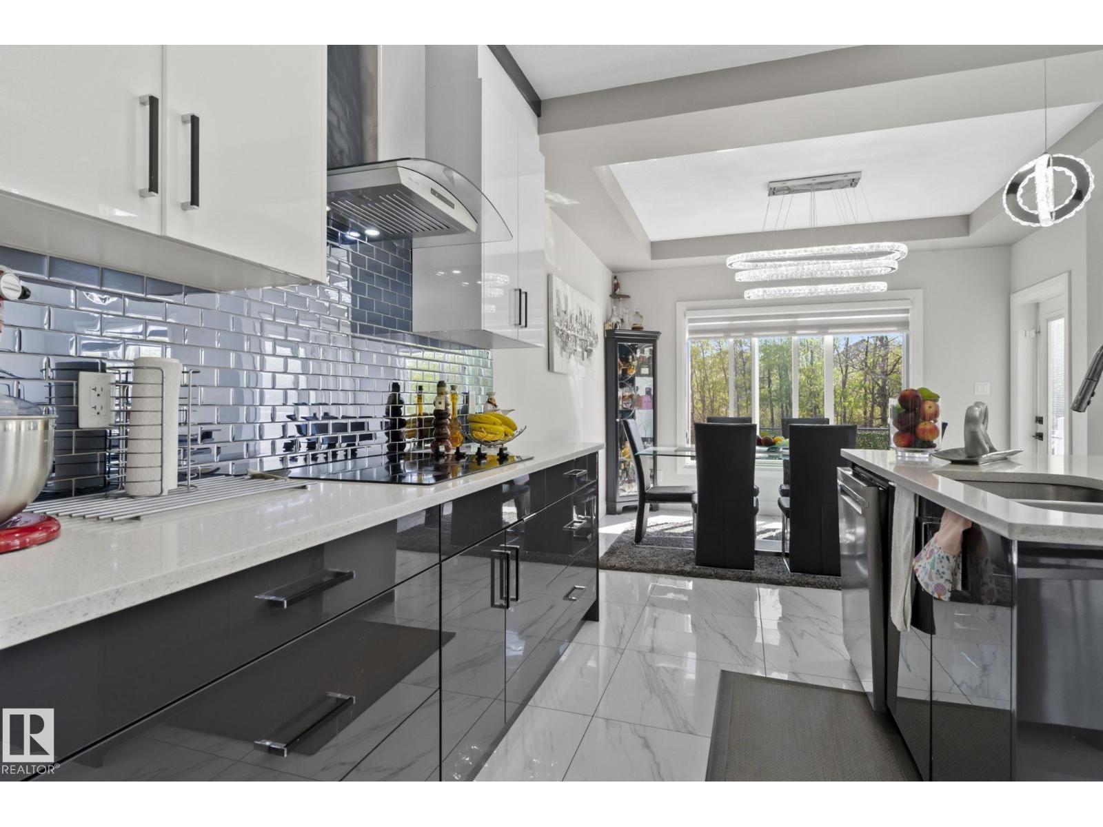 6423 175 AV NW - 23