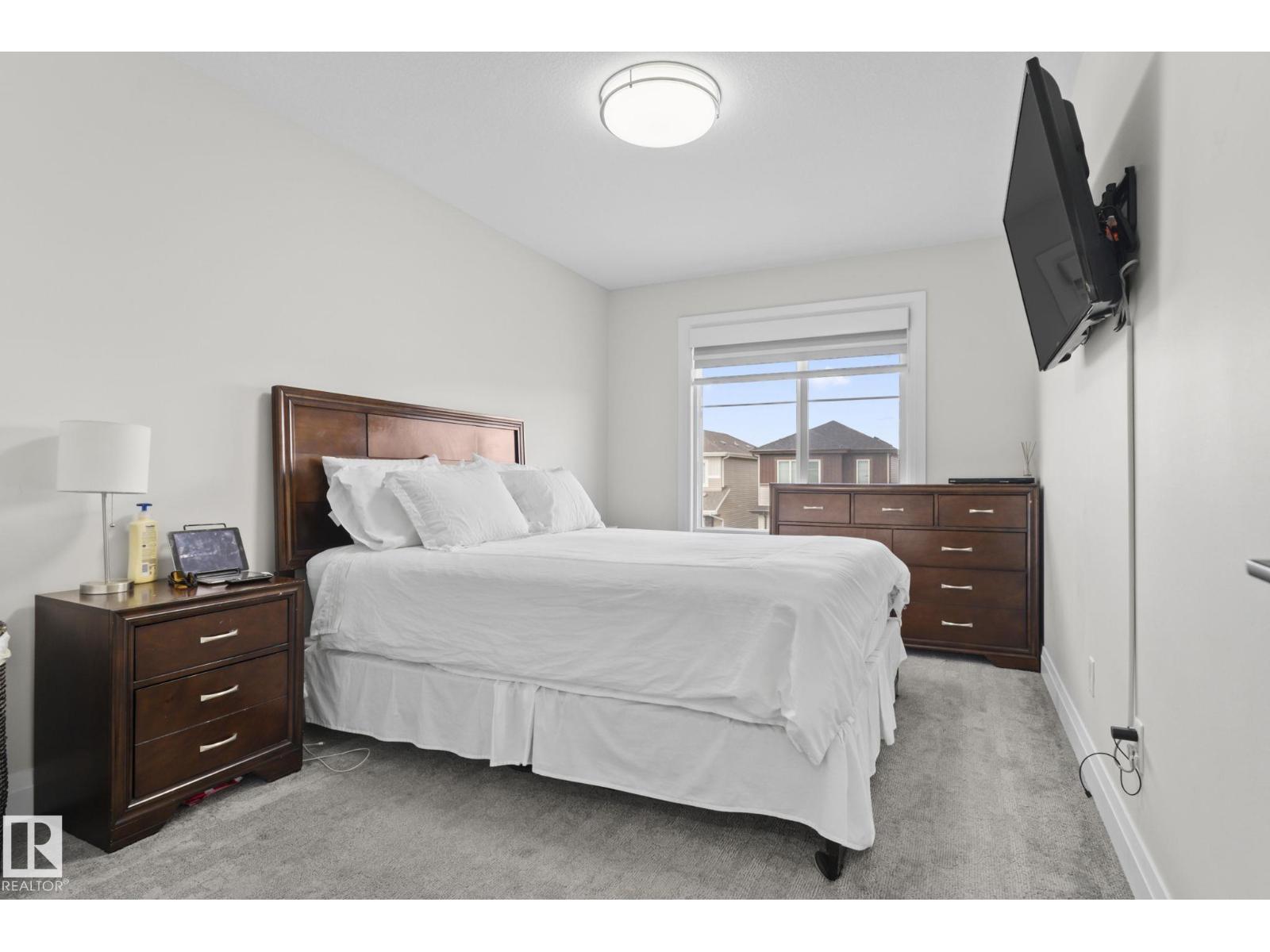 6423 175 AV NW - 43