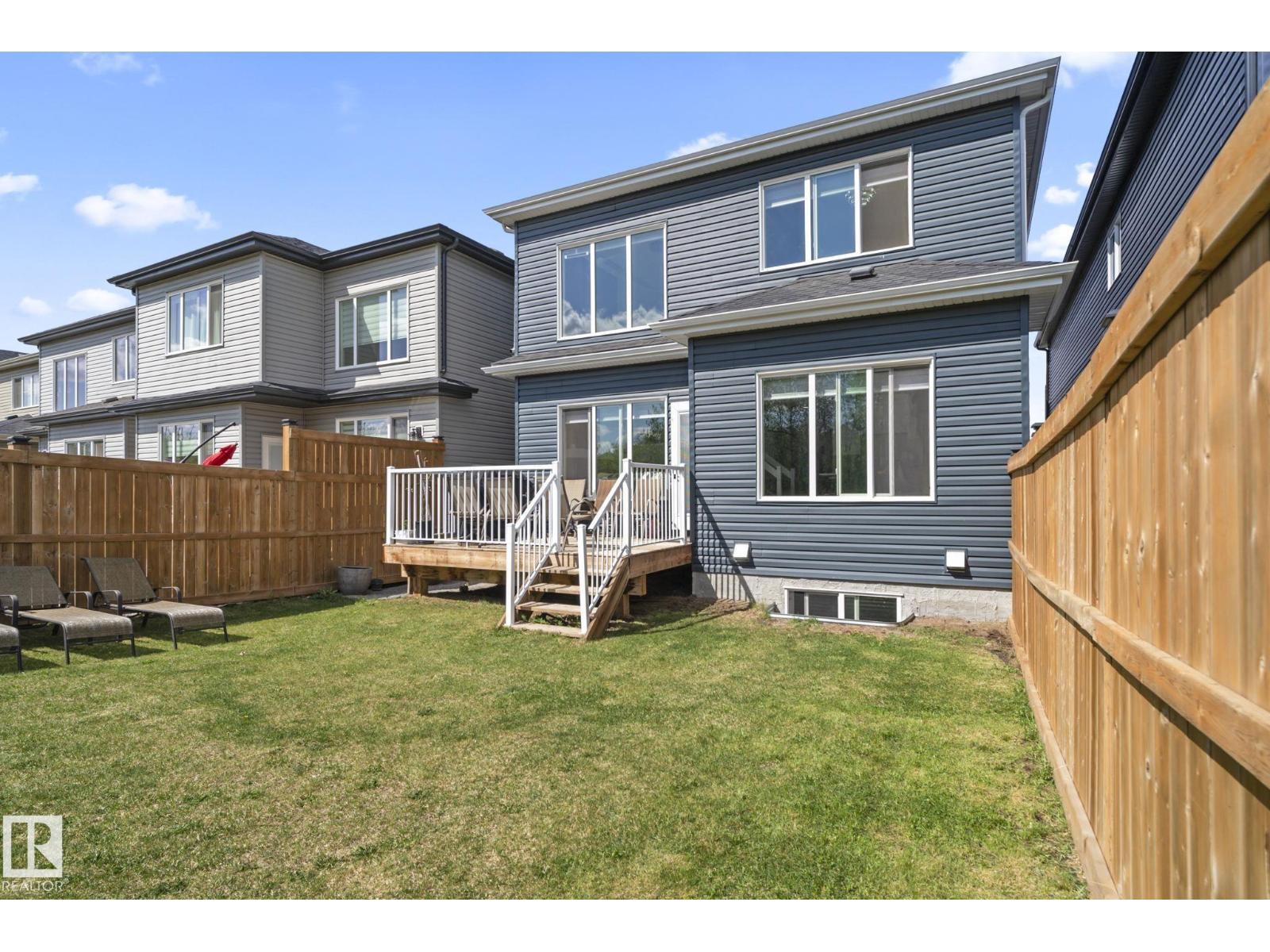 6423 175 AV NW - 64