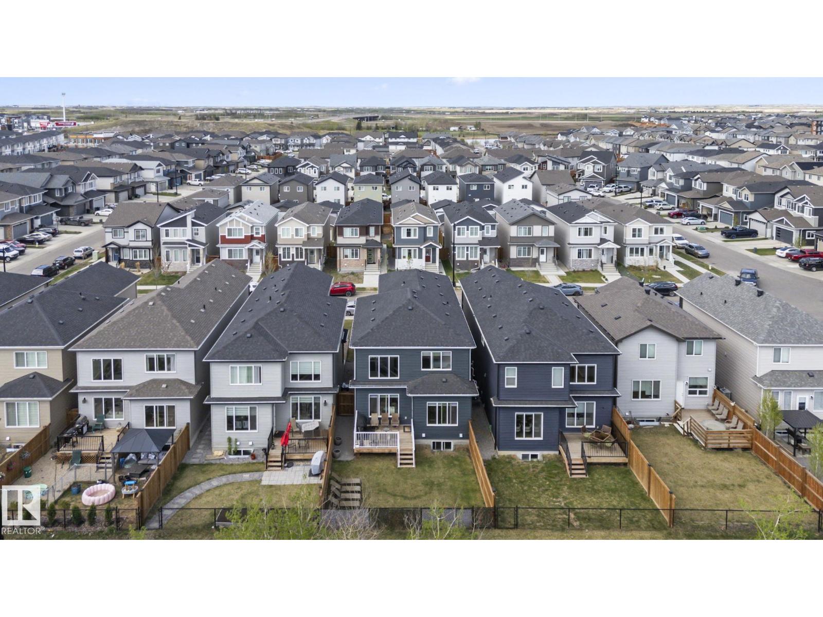 6423 175 AV NW - 68