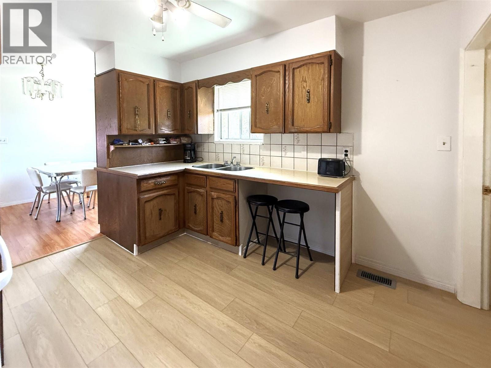 1359 HAMILTON Street - 12