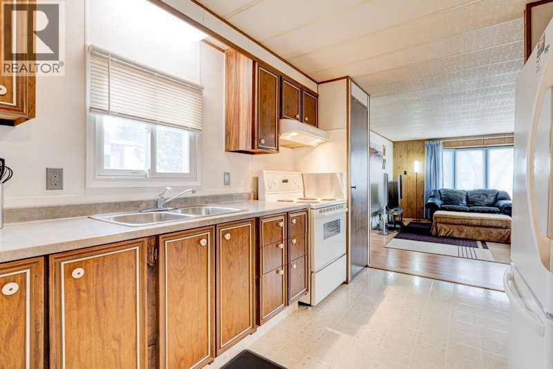 162, 6724 17 Avenue SE - 12