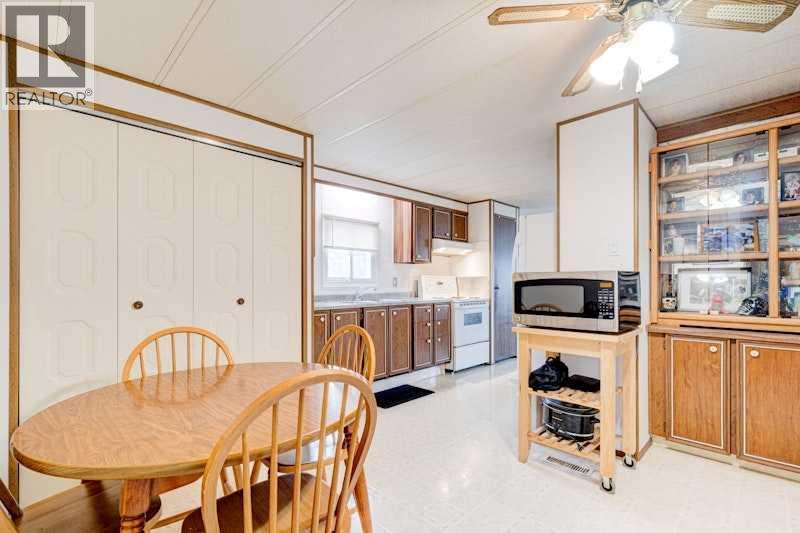 162, 6724 17 Avenue SE - 15