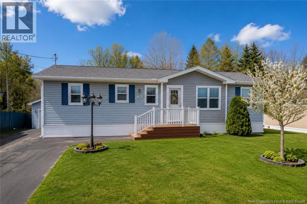 899 Rue Janick - 17
