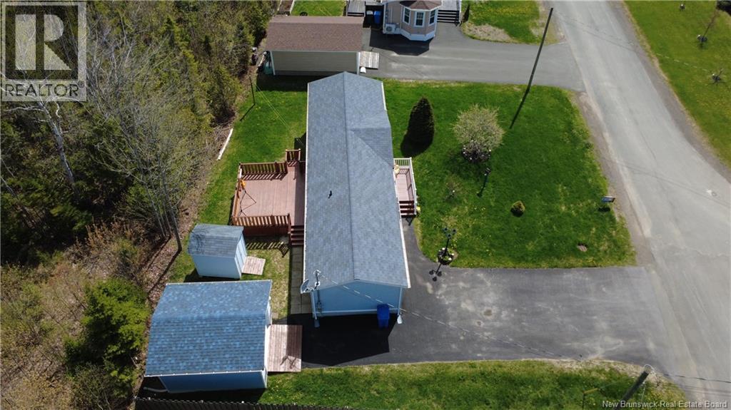 899 Rue Janick - 15
