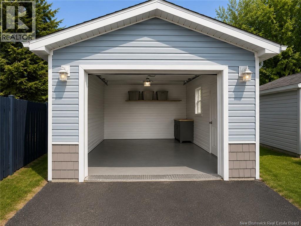 899 Rue Janick - 3
