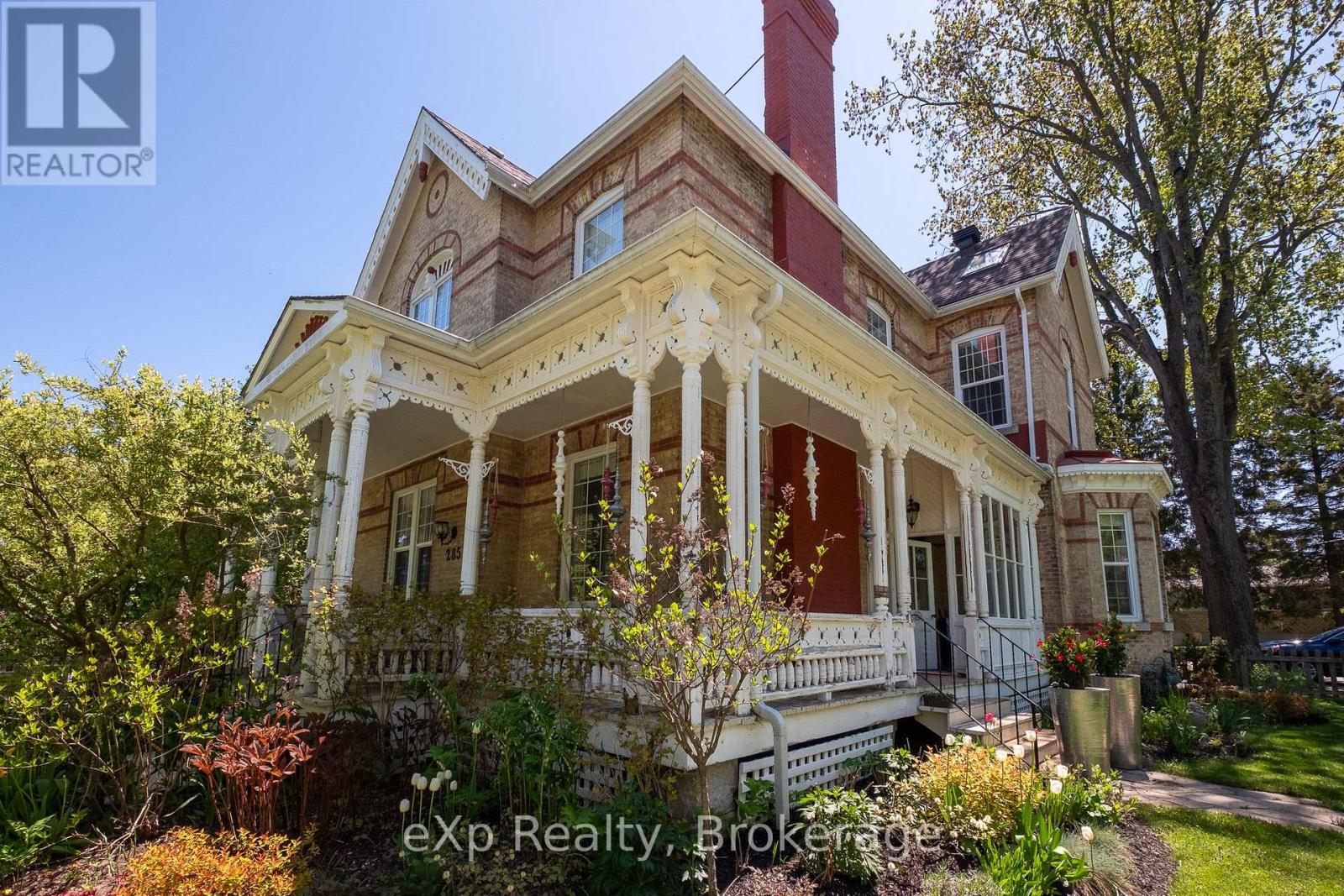 285 MARY STREET - 3