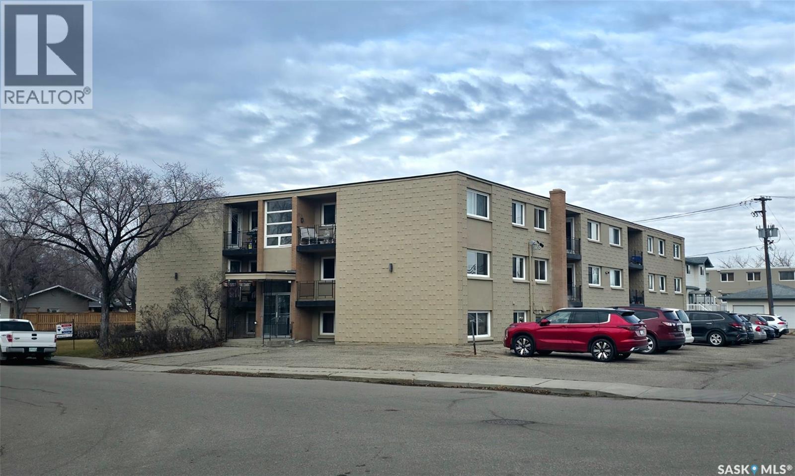 #17 2620 5th AVENUE N - 15