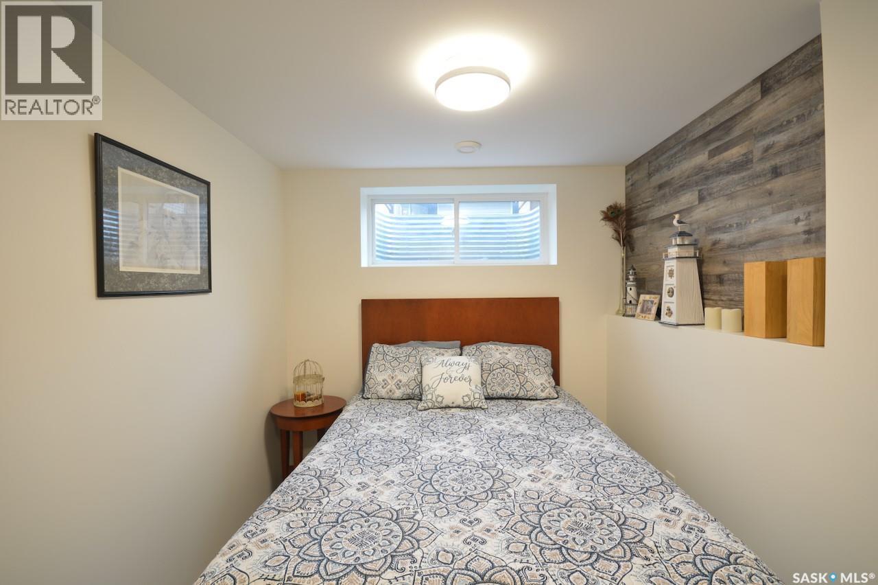 1018 Willowgrove CRESCENT — photo 33