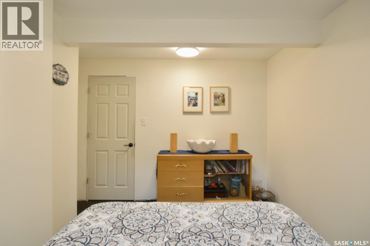 1018 Willowgrove CRESCENT — photo 34