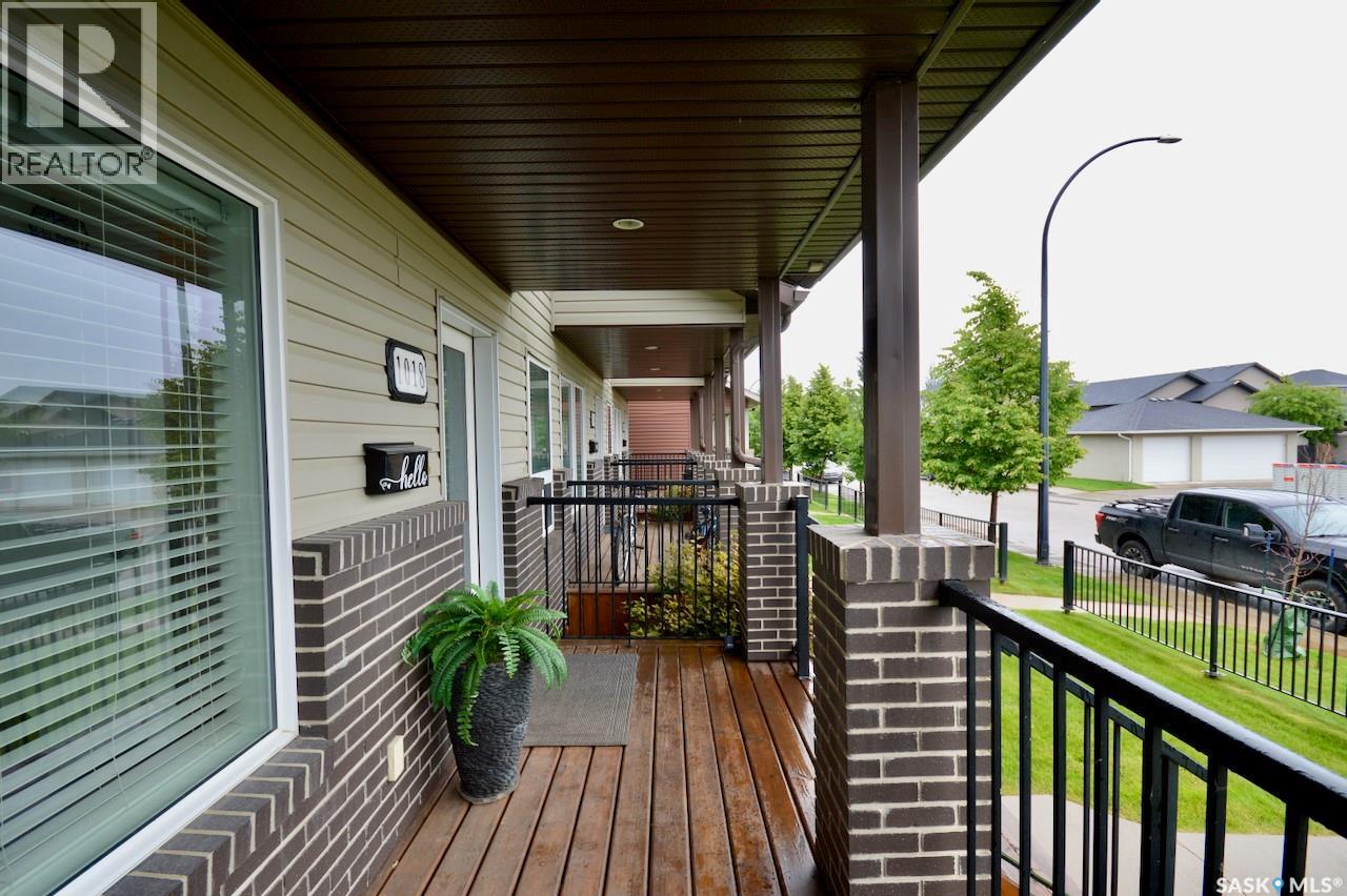 1018 Willowgrove CRESCENT - photo 4