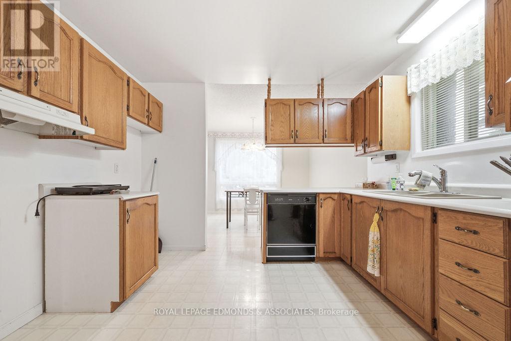 130 TOWN LINE ROAD - 24