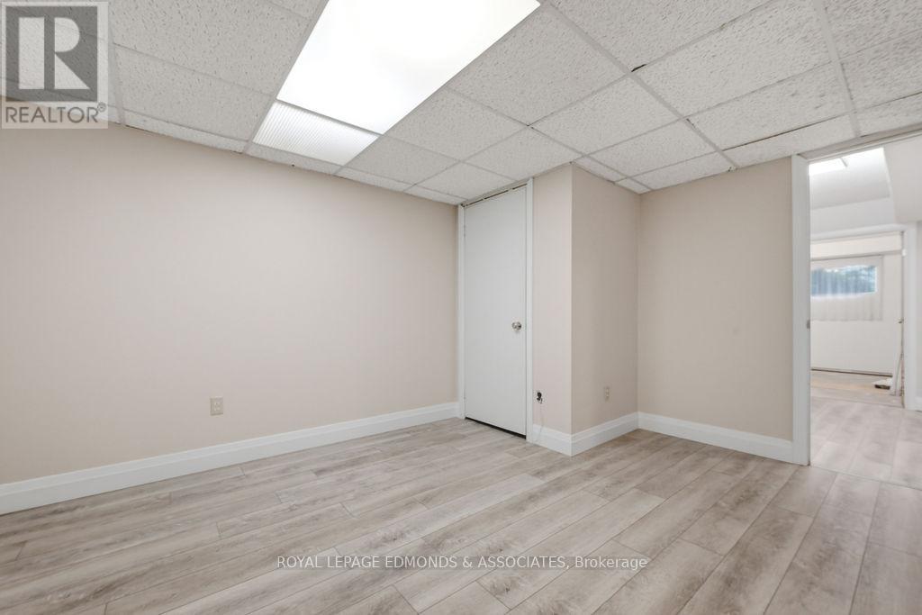 130 TOWN LINE ROAD - 39