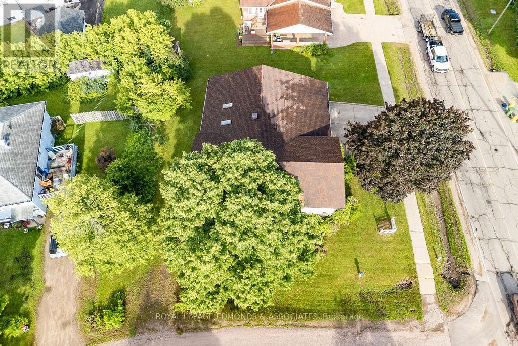 130 TOWN LINE ROAD - 45