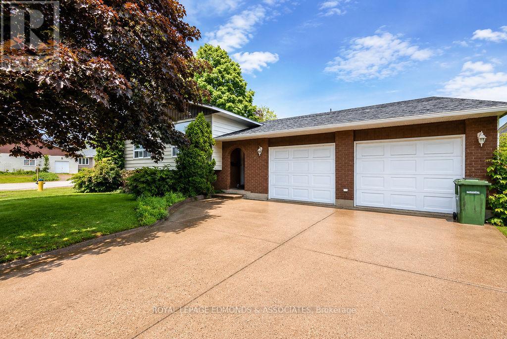 130 TOWN LINE ROAD - 44
