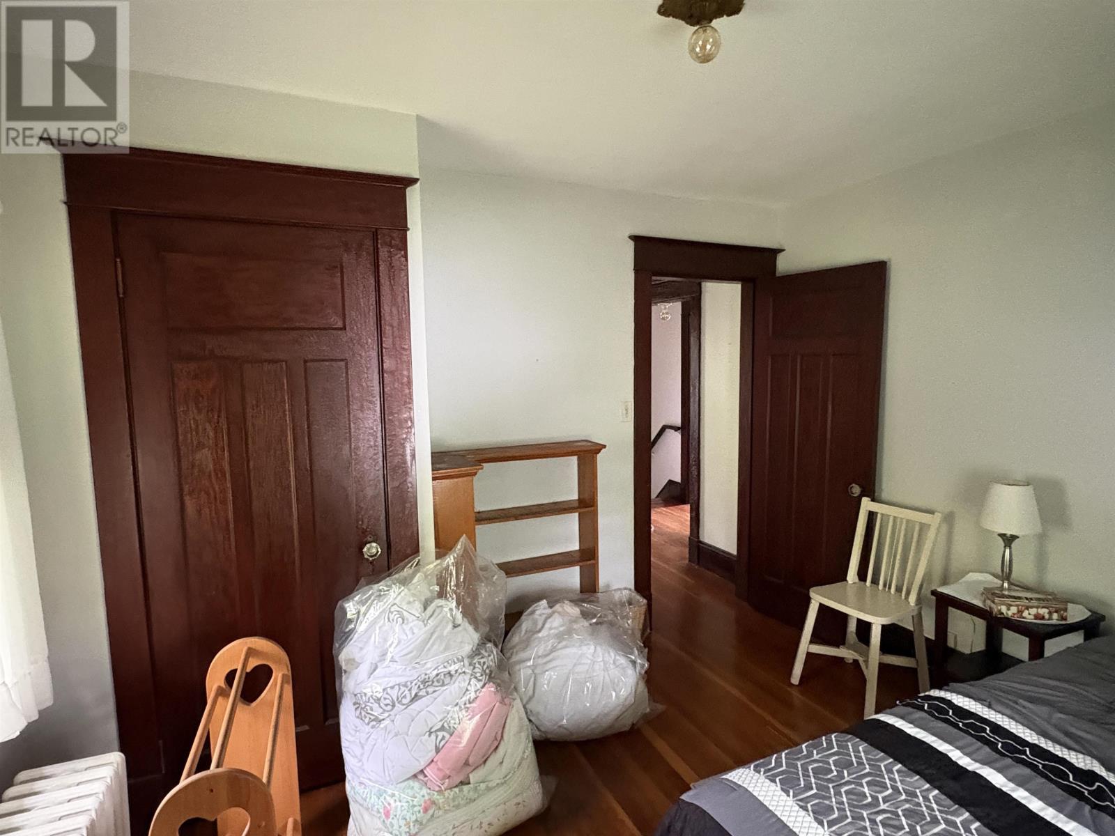 31 BREAKWATER Street - 48