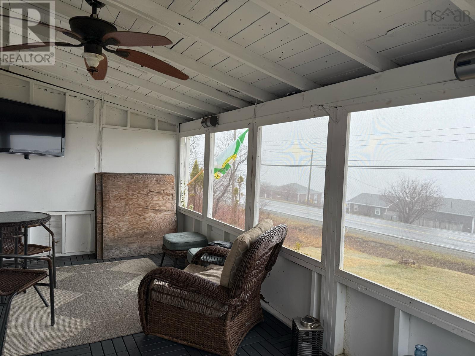 7403 East Bay Highway - 12