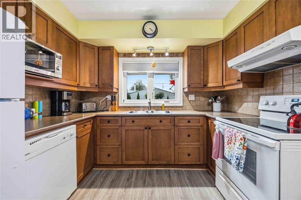 197 BORDEN STREET - 12