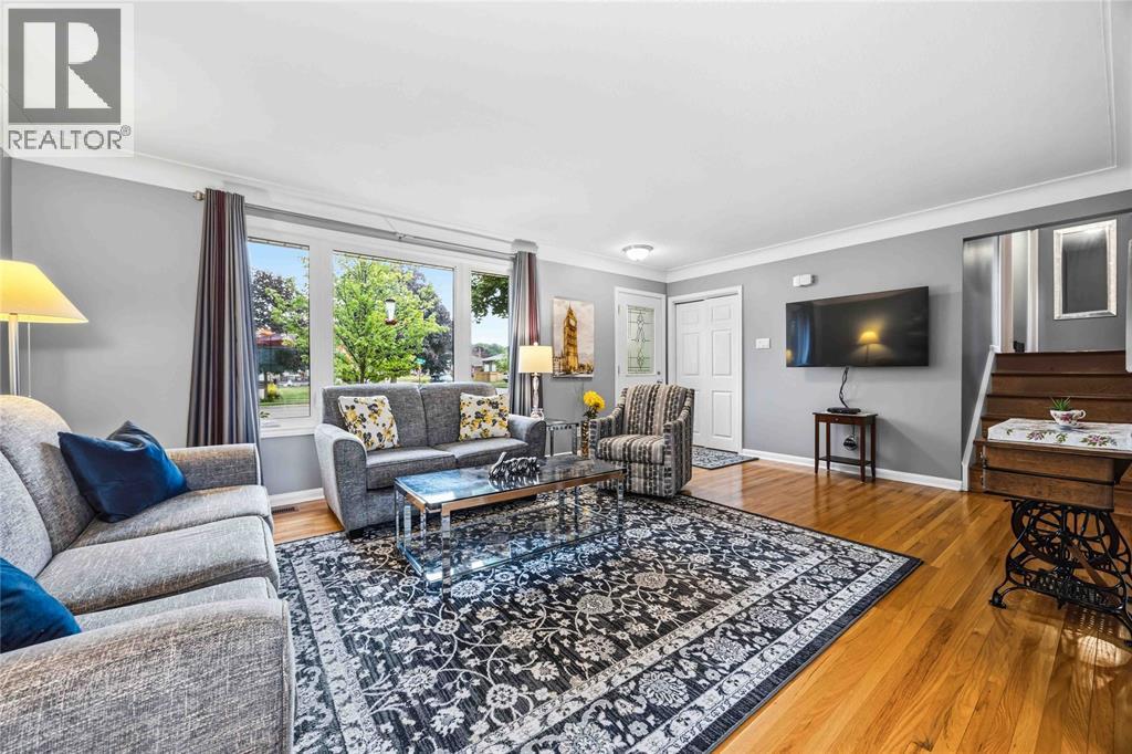 197 BORDEN STREET - 6