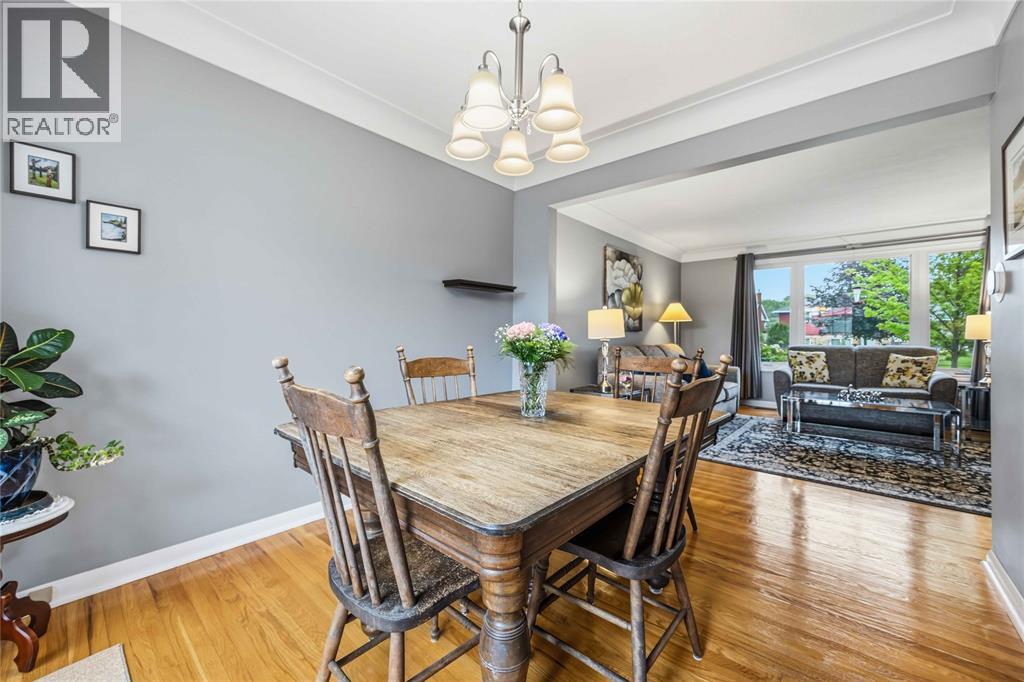 197 BORDEN STREET - 8
