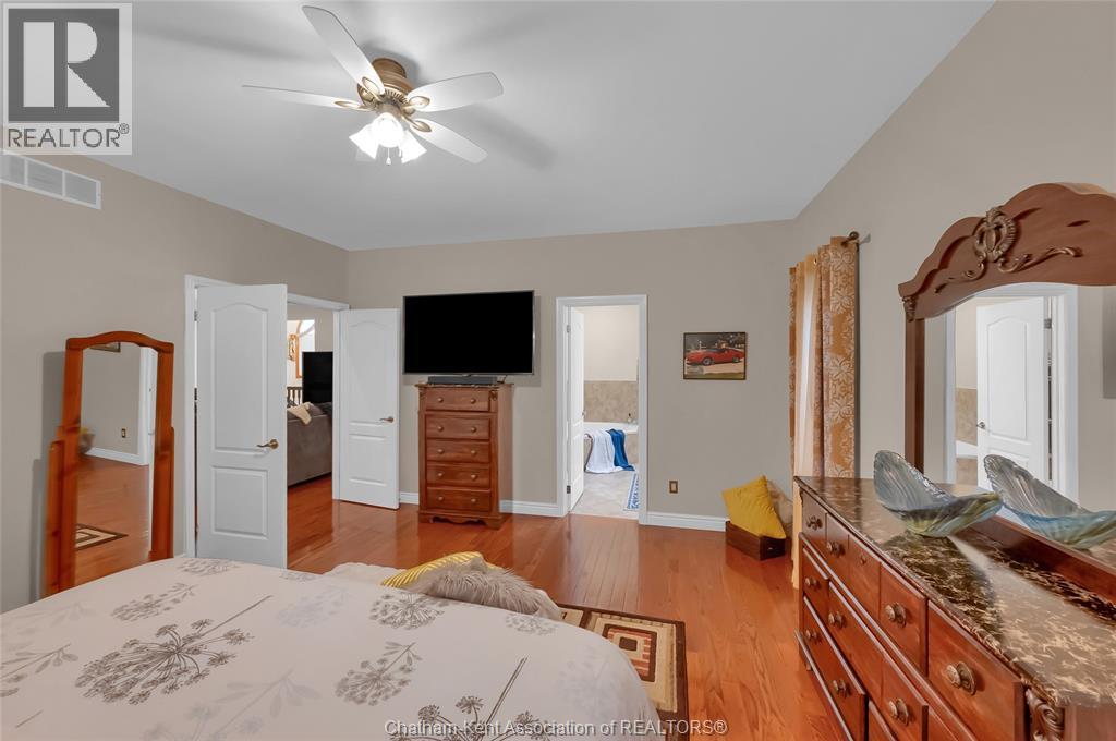 45 MORNING GLORY LANE - 26