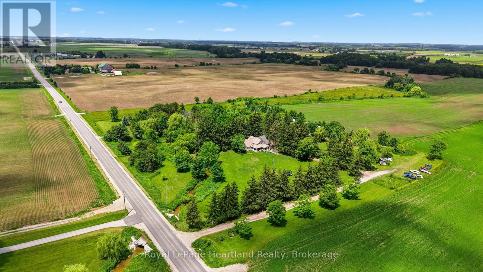 482 CONCESSION 8 - 1
