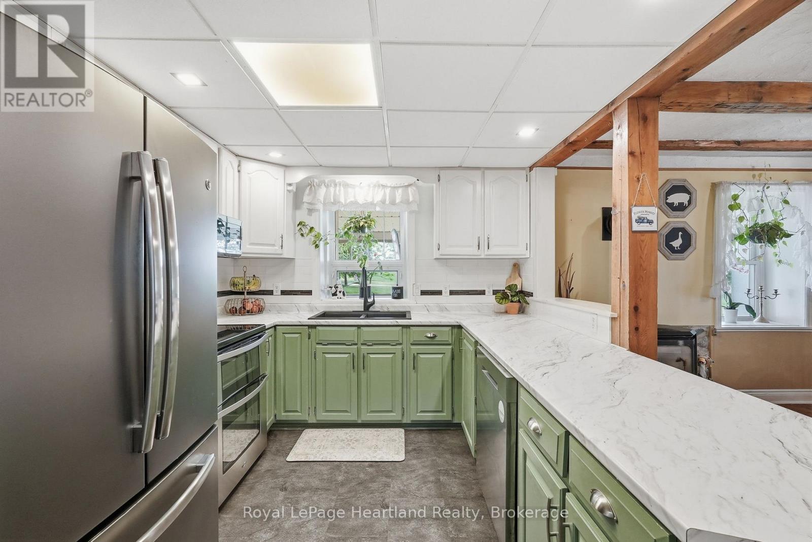482 CONCESSION 8 - 15
