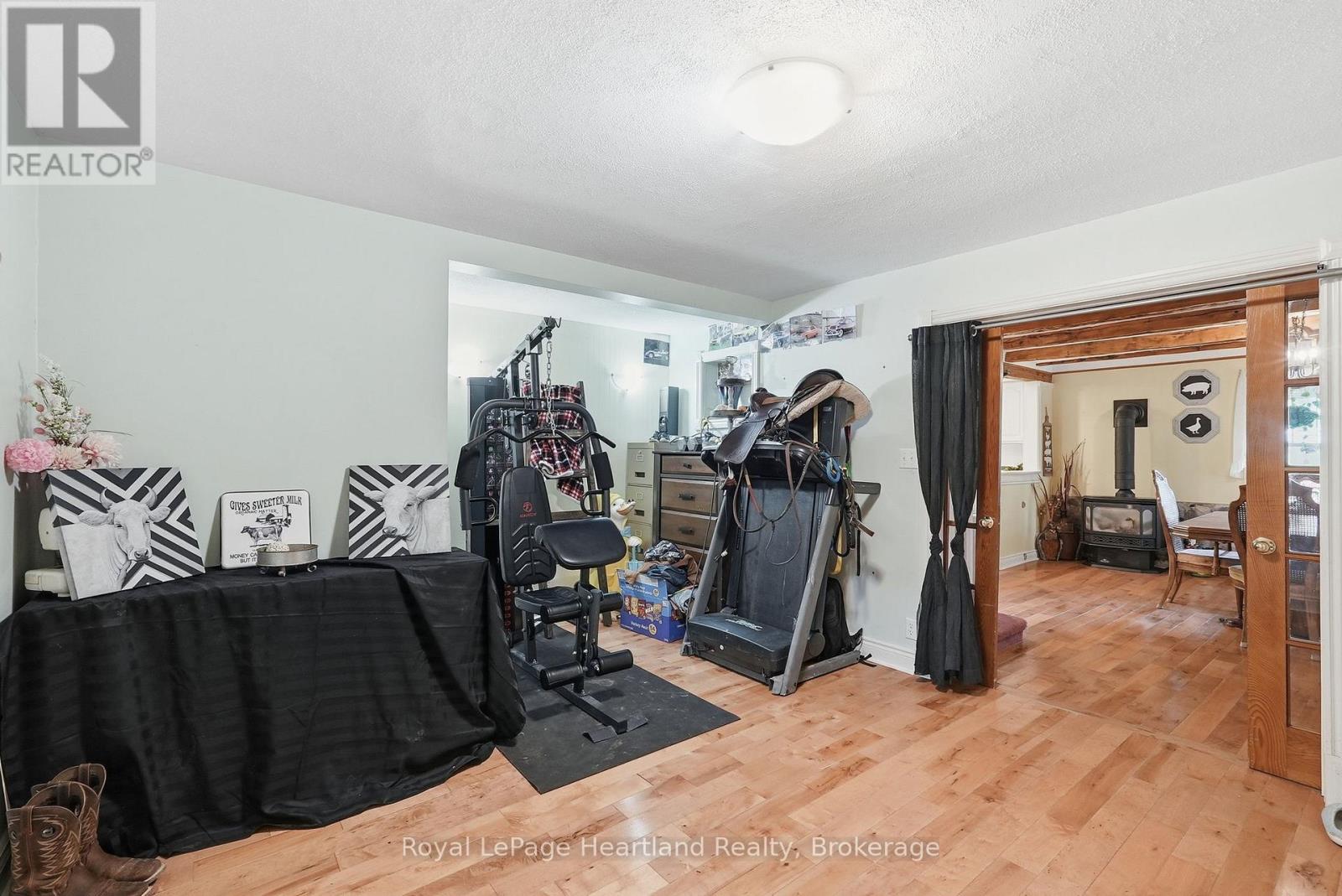 482 CONCESSION 8 - 21