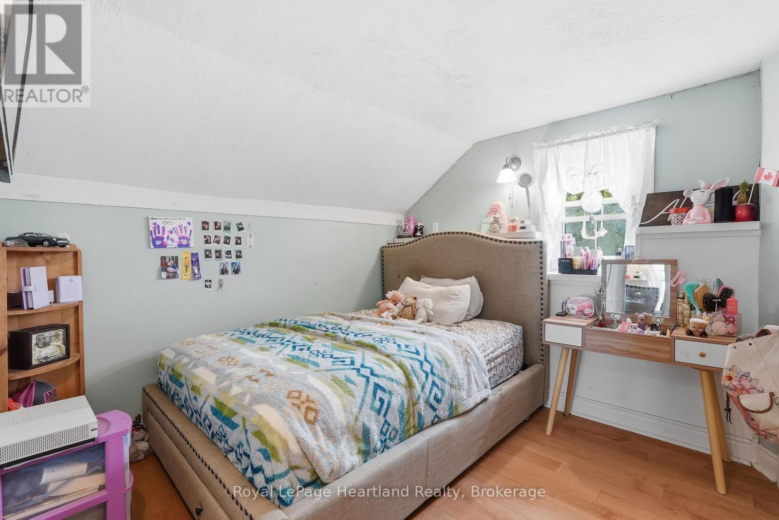 482 CONCESSION 8 - 22