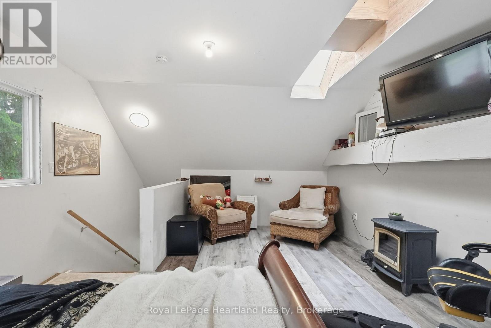 482 CONCESSION 8 - 31