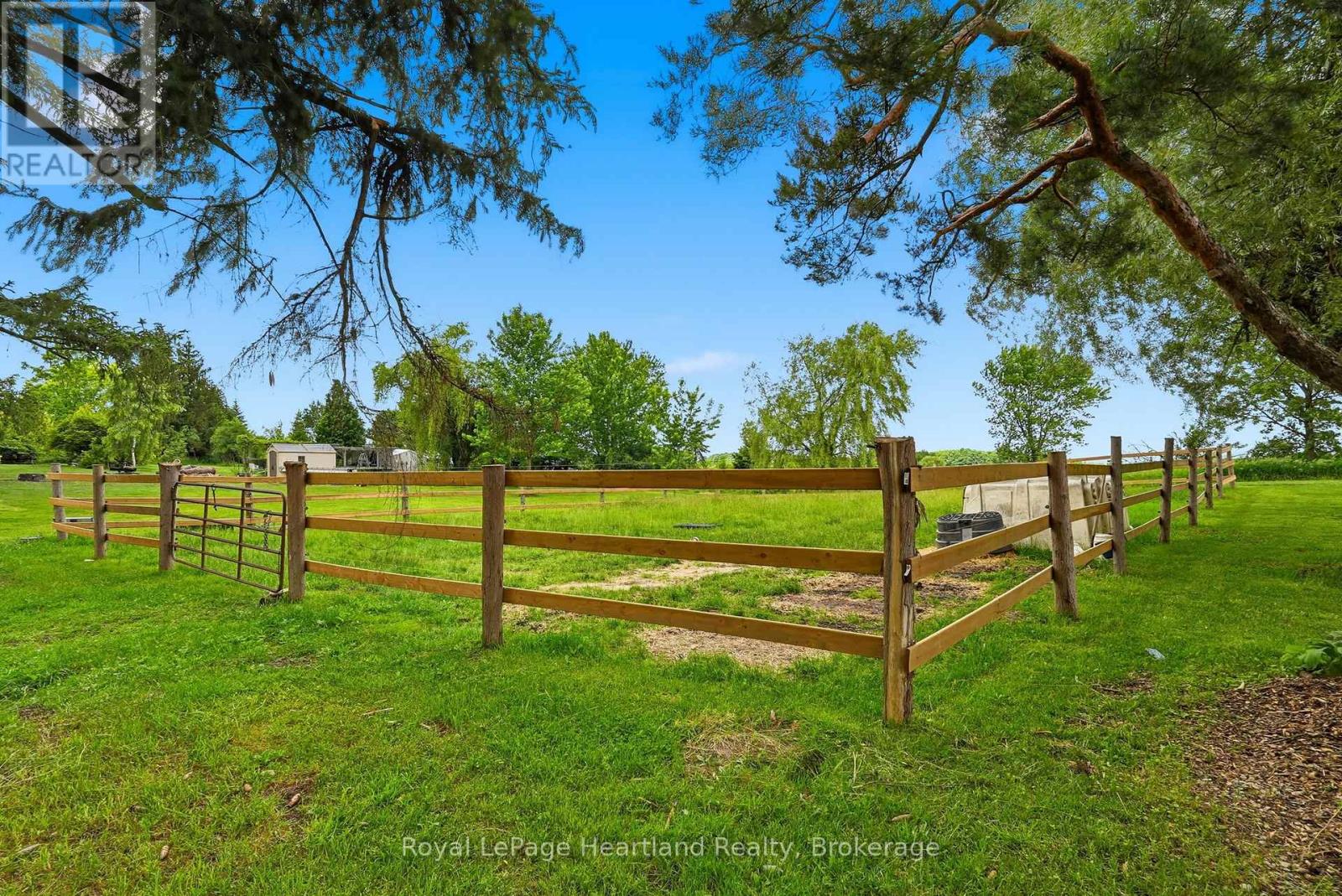 482 CONCESSION 8 - 33