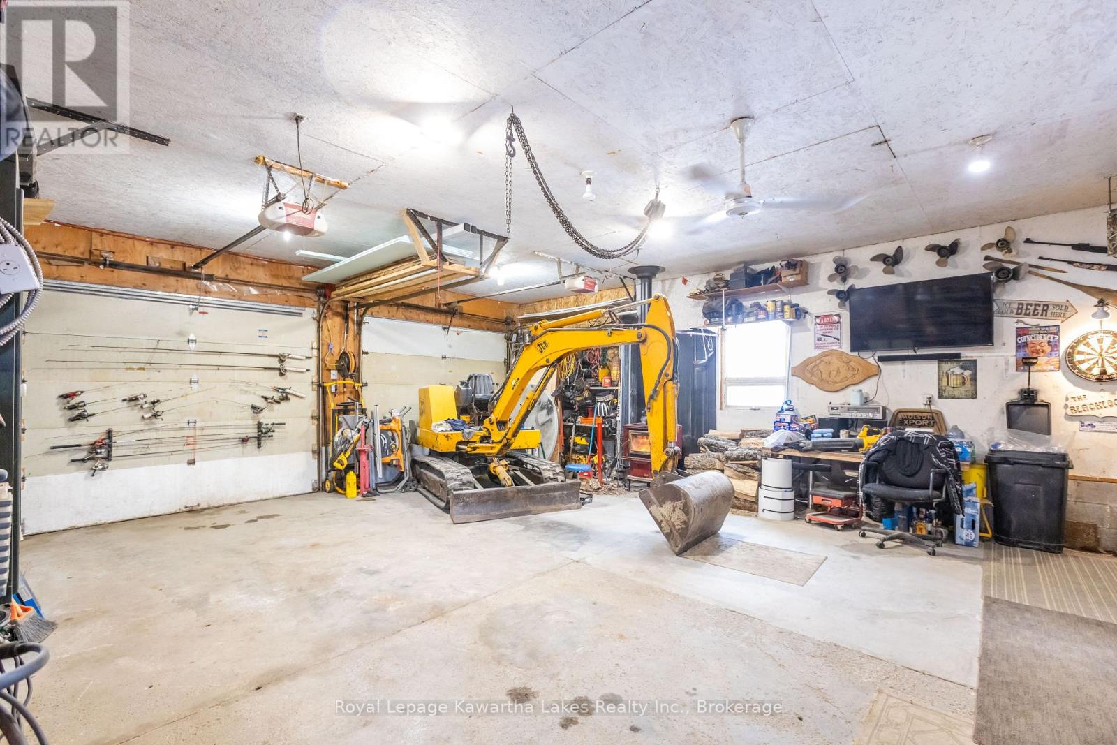 104 CAMERON DRIVE - 29