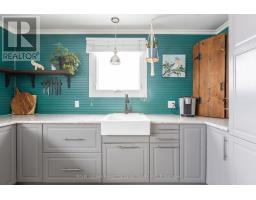 Bathroom - 104 Cameron Drive, Kawartha Lakes, ON K0M1G0 Photo 6