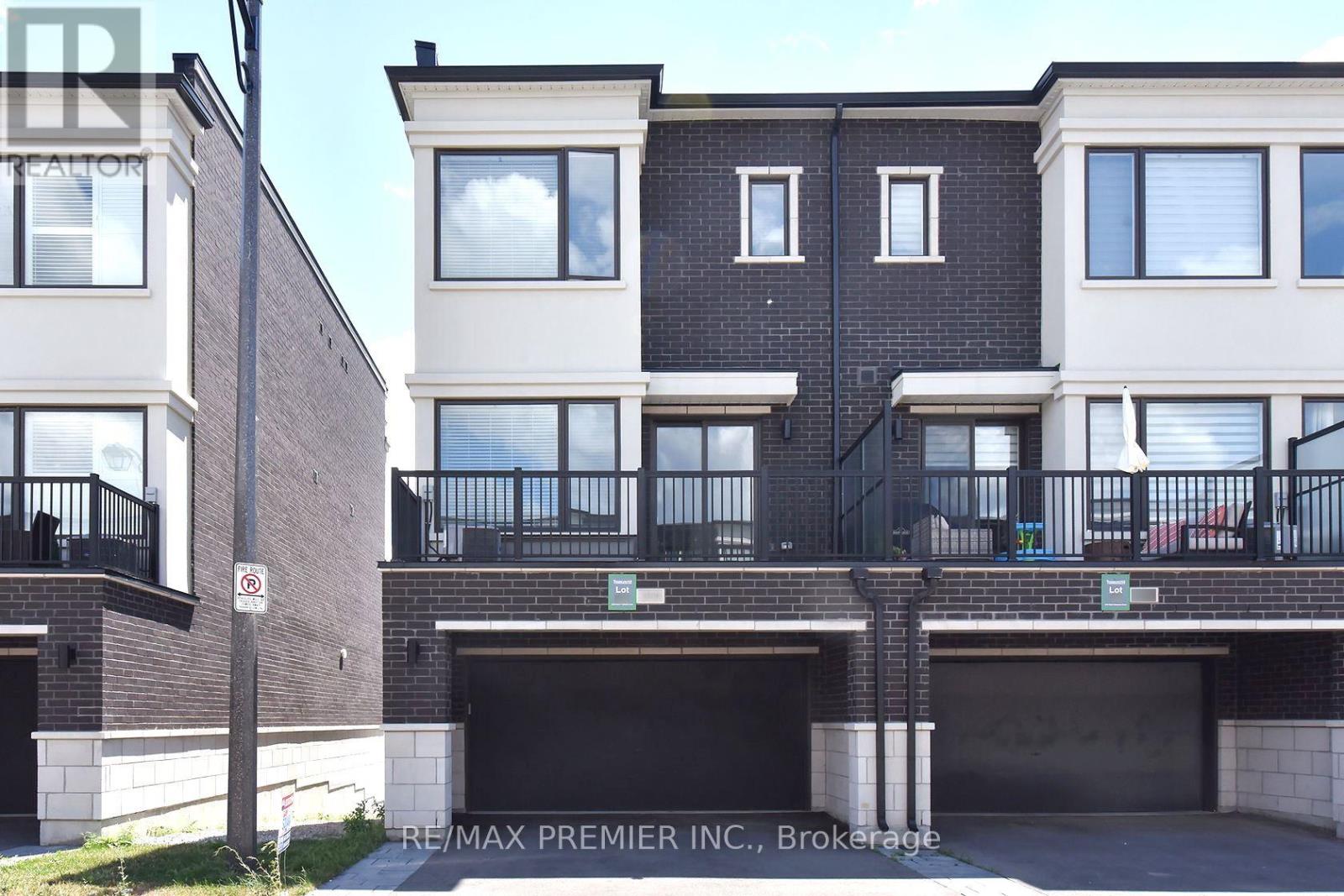 Photo of 3922 Major Mackenzie Drive